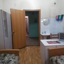 Однокомнатная, эконом (не благоустроенный) в центре