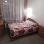 Однокомнатная с удобствами в центре